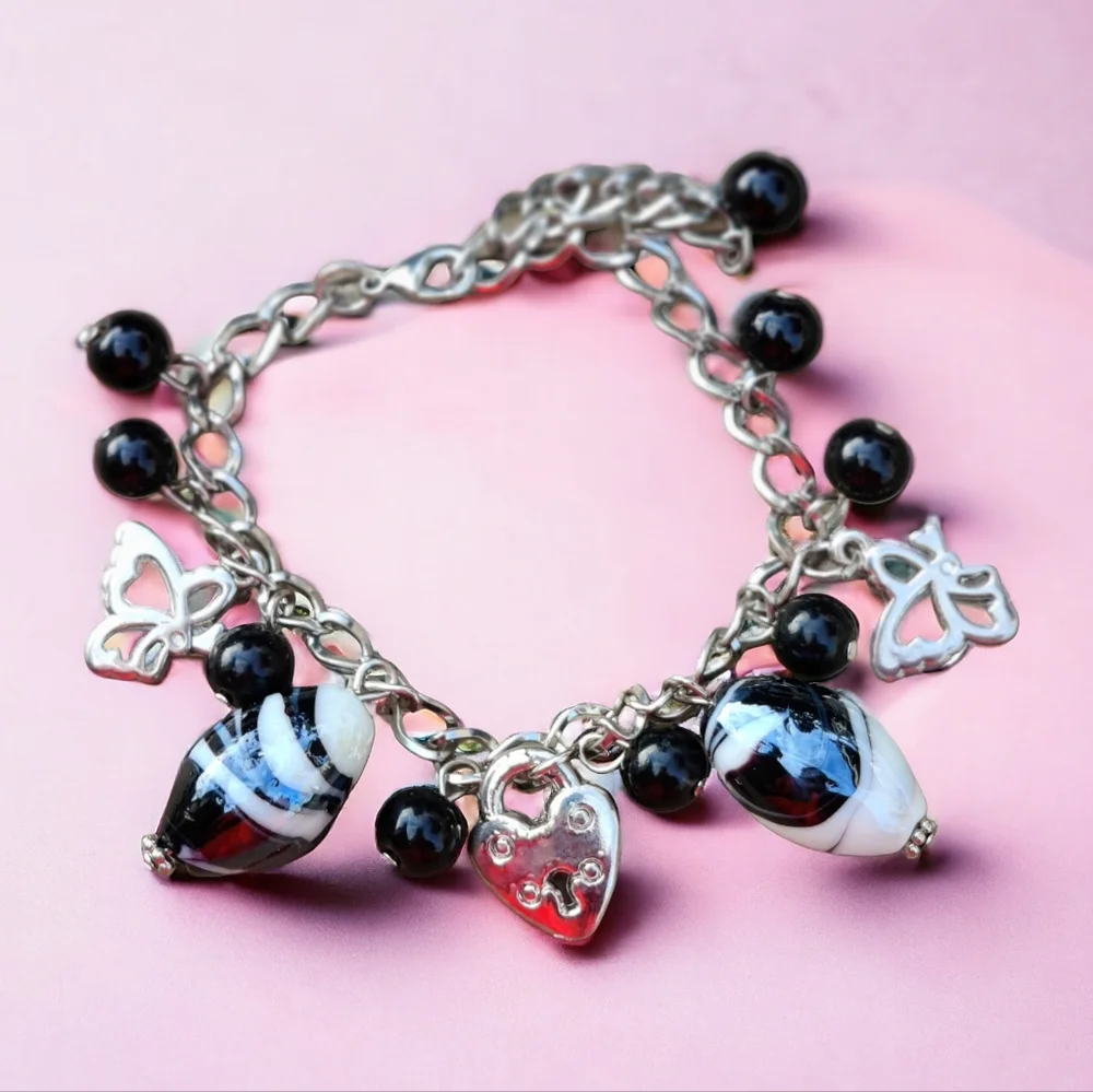 🦋 Vintage venetian glass butterfly charm bracelet - Picture 1 of 3